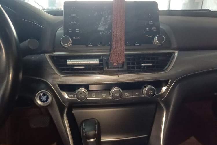 Used Honda Accord 2018 260TURBO Elite Edition China VI Audio And AC Panel