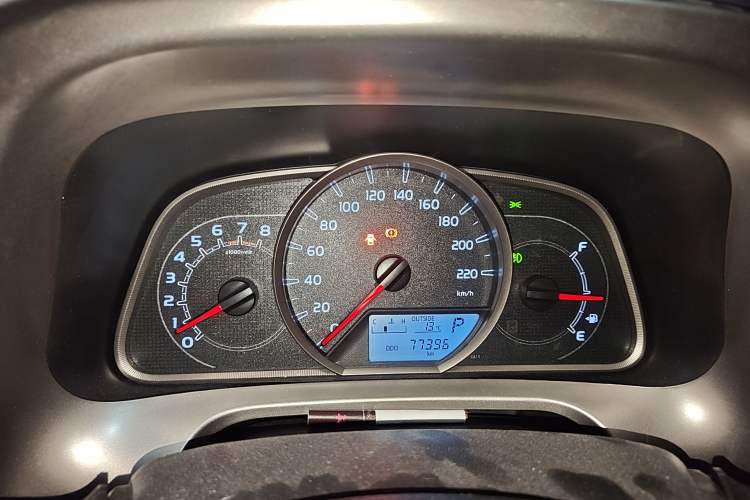 Used Toyota RAV4 2015 2.0L CVT Two-Wheel Drive Fashion Edition