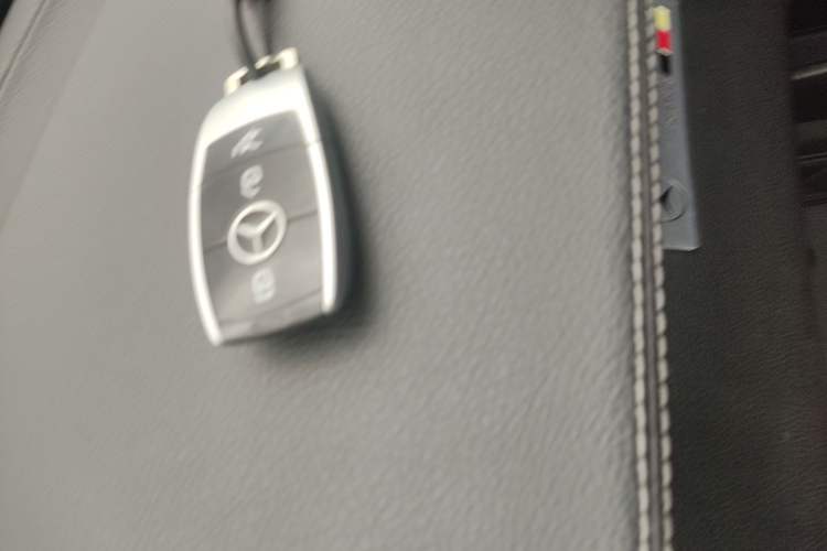 Used Mercedes-Benz C-Class 2015 C 200 L Vehicle Key