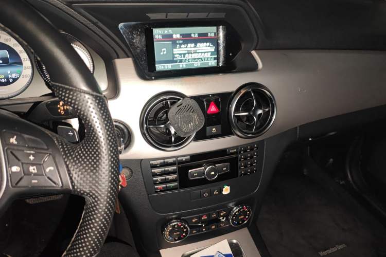 Used Mercedes-Benz GLK-Class 2014 GLK 260 4MATIC Dynamic Model