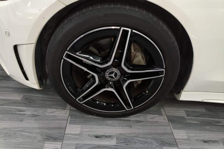 Used Mercedes-Benz C-Class 2021 C 200 Coupe Exterior 4