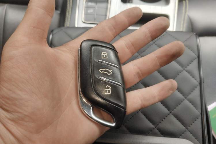 Used Roewe RX5 2021 PLUS 330TGI Automatic National Style Smart Enjoyment Edition Vehicle Key