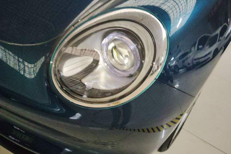 Used ORA Good Cat 2023 401 km Standard Range Luxury Version Lithium Iron Phosphate Left Front Headlight