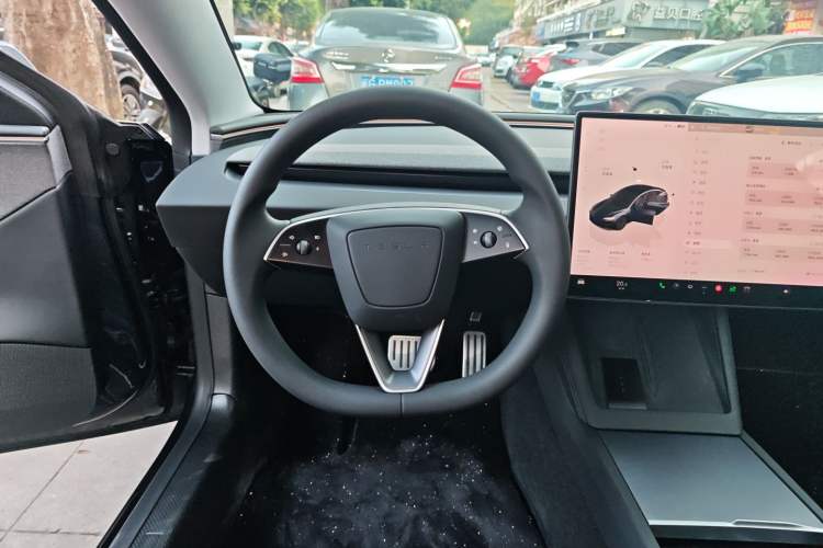 Used Tesla Model 3 2025 Rear-Wheel-Drive Version