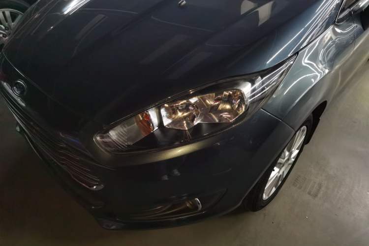 Used Ford Fiesta 2013 Sedan 1.5L Automatic Fashion Edition
