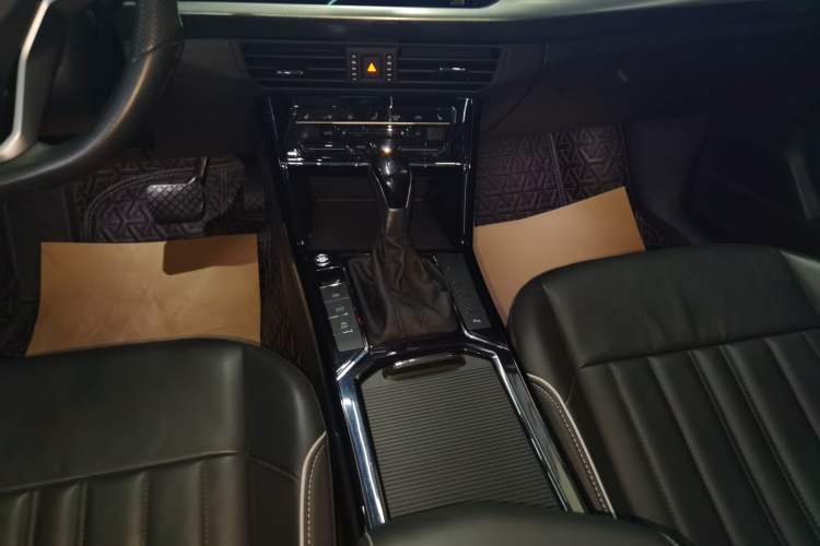 Used Volkswagen Passat 2023 Revised 330TSI Starry Elite Edition Gear Lever