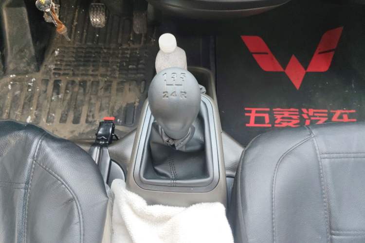 Used Wuling Rongguang S 2023 1.5L Base Version 5/7 Seats
