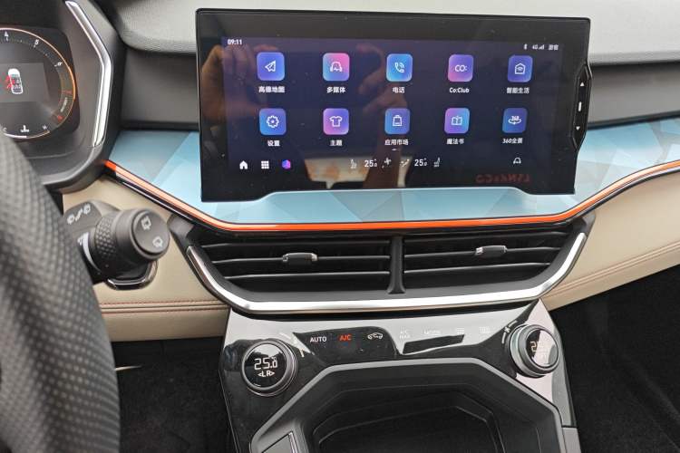 Used Lynk & Co 06 2020 1.5T YAO Halo Audio And AC Panel