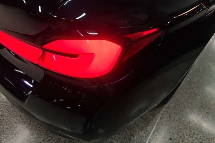 Used BMW 5 Series 2022 Restyled 525Li M Sport Package
