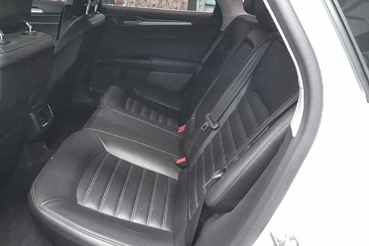 Used Ford Mondeo 2013 1.5L GTDi180 Fashion Edition Left Rear Seat