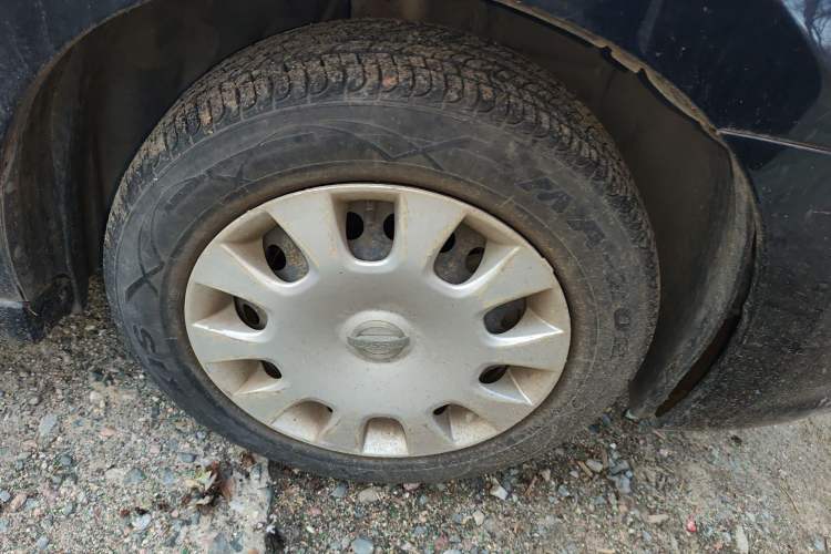 Used Nissan Sylphy 2012 Classic 1.6XE Automatic Comfort Edition Right Front Wheel Hub