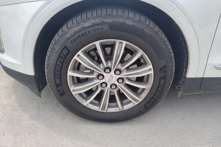 Used Cadillac XT5 2018 25T Luxury Model Exterior 1