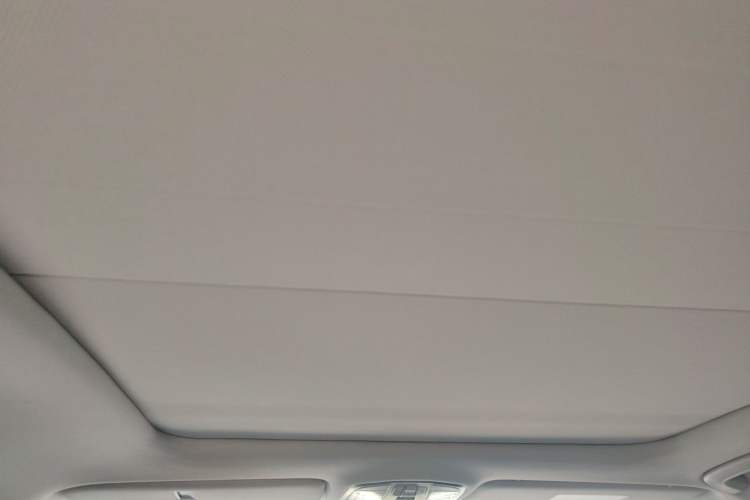 Used Hyundai Sonata Plug-in Hybrid 2018 2.0 PHS Smart Connect Version China VI Standard Headliner