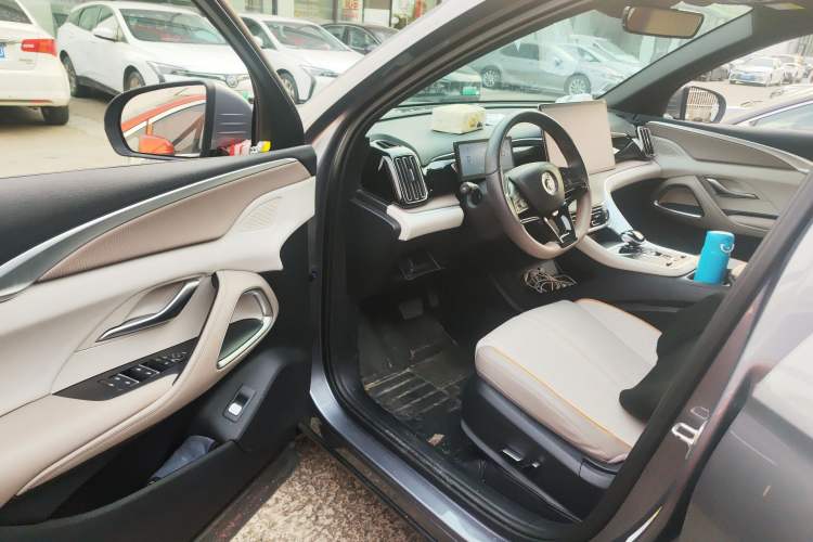 Used BYD Song Pro New Energy 2024 HONOR Edition DM-i 110KM Excellence Model
