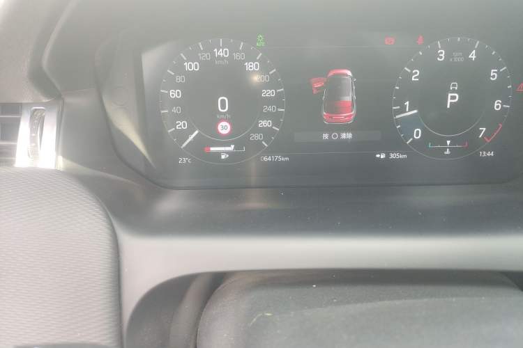 Used Land Rover Discovery Sport 2022 249 PS R-Dynamic S Performance Edition 5 Seats Odometer Close Up