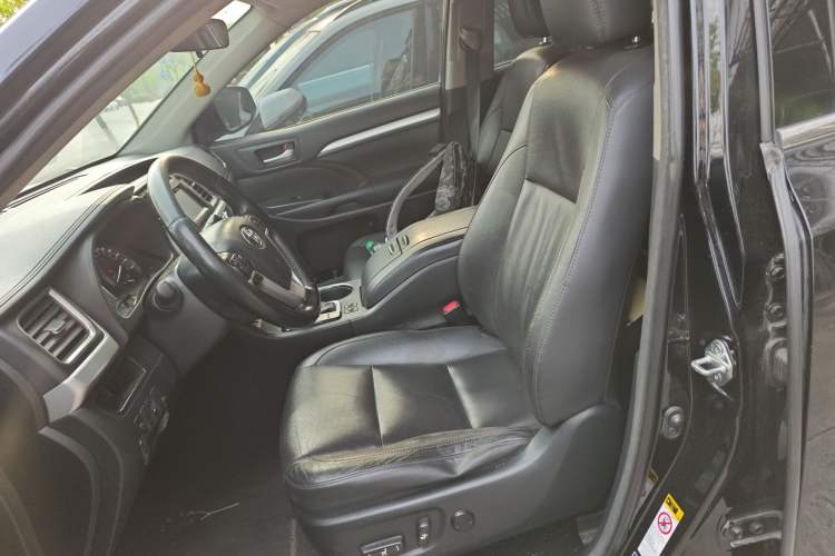 Used Toyota Highlander 2015 2.0T Four-Wheel Drive Luxury Edition 7-Seater Left Front Seat