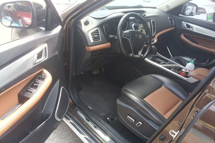 Used Geely Auto Vision X6 2018 1.4T CVT 4G Connected Flagship Edition
