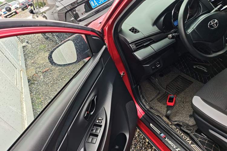 Used Toyota YARiS L Zhi Xuan 2020 X-Trail X 1.5L CVT Leading Edition