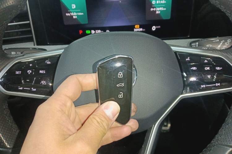 Used Volkswagen Tavendor 2024 380TSI All-Wheel Drive R-Line Cruise Edition