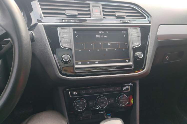 Used Volkswagen Tiguan L 2017 330TSI Automatic Two-Wheel Drive Luxury Edition