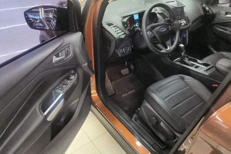 Used Ford Kuga 2017 EcoBoost 180 Two-Wheel-Drive Tiger Leap Model