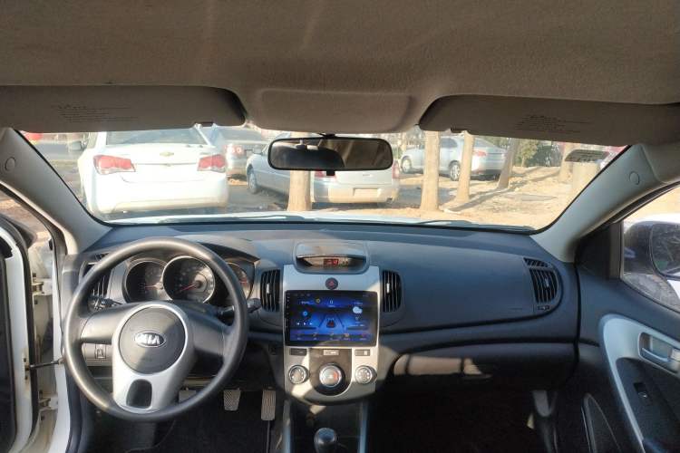 Used Kia Forte 2014 1.6L MT GL
