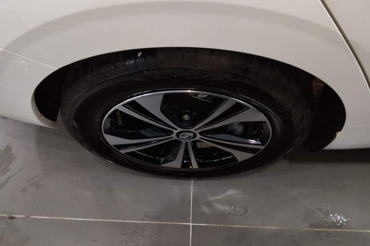 Used Nissan Sylphy 2023 Revised 1.6L CVT Enjoyment Edition Exterior 5