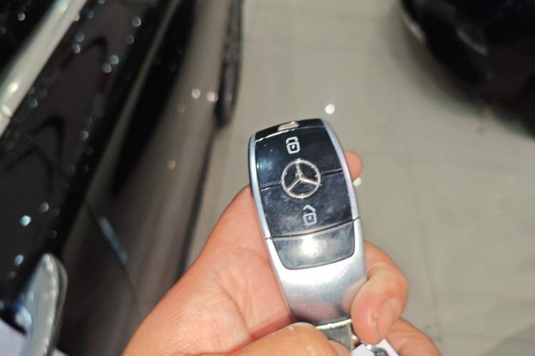 Used Mercedes-Benz E-Class 2021 Facelift E 300 L Stylish Edition
