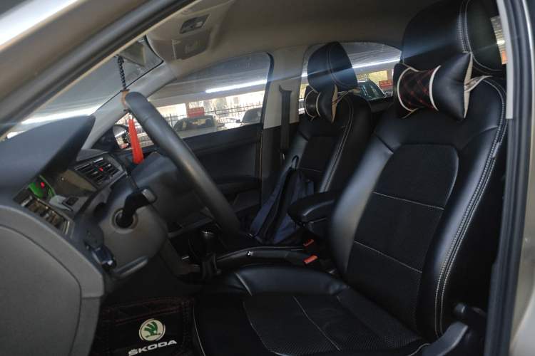 Used Skoda Rapid 2018 1.6L Manual Standard Edition Left Front Seat