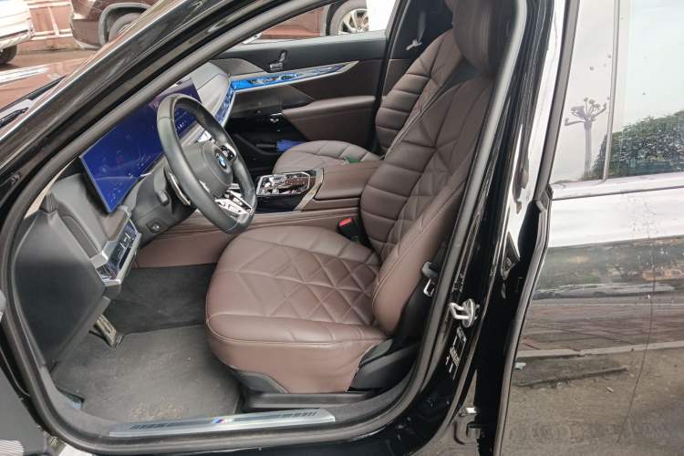 Used BMW 7 Series 2023 735Li M Sport Package