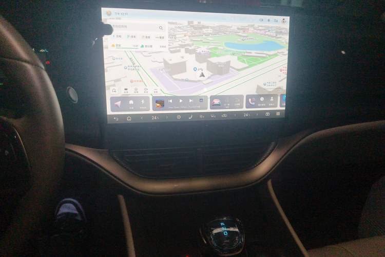 Used Denza D9 2022 DM-i 970 Four-Wheel Drive Prestige Model
