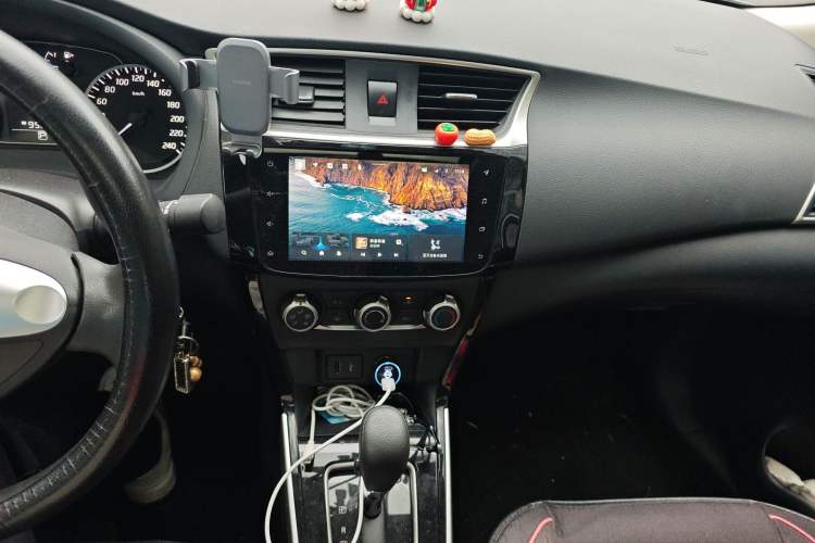 Used Nissan Sylphy 2021 Classic 1.6XL CVT Luxury Edition Audio And AC Panel