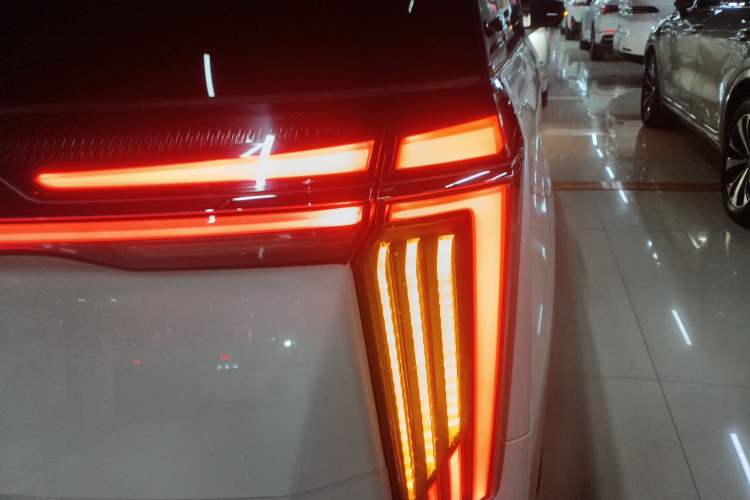 Used GAC Trumpchi M8 2024 Master Series 400T Prestige Edition
