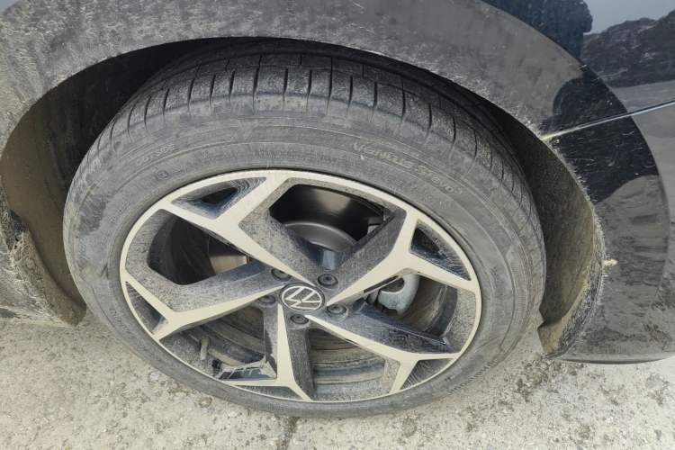 Used Volkswagen Passat 2024 380TSI Starry Dragon Edition
