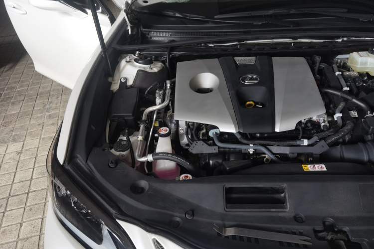 Used Lexus ES 2020 300h Premier Edition