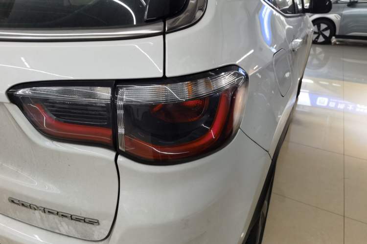 Used Jeep Compass 2020 220T Automatic Leading Edition