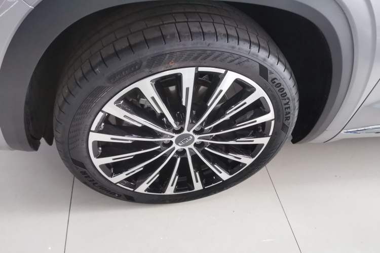 Used Geely Auto Monjaro L 2026 Model Oriental Yao 2.0TD Automatic Lanxing Edition