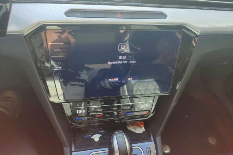 Used Volkswagen Magotan GTE Plug-in Hybrid 2022 GTE Luxury Model Audio And AC Panel