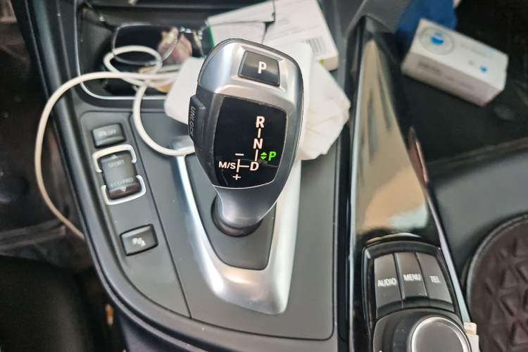 Used BMW 3 Series 2017 320Li Fashion Model Gear Lever