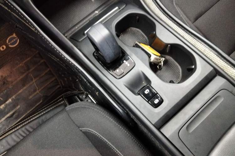 Used Volvo XC40 2022 T4 Four-Wheel Drive Smart & Stylish Edition