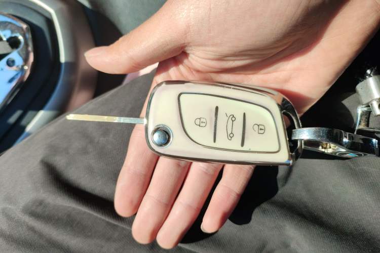 Used Peugeot 408 2013 1.6L Automatic Comfort Edition Vehicle Key