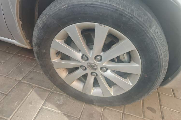 Used Buick GL8 2012 2.4L BASE Comfort Edition
