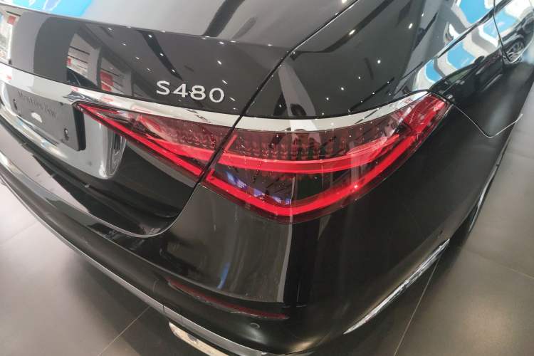 Used Mercedes-Benz S-Class 2022 Revised S 400 L Business Version Right Rear Taillight