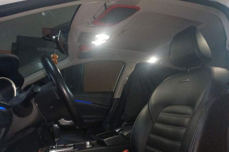 Used Venucia T90 2017 2.0L CVT Leading Edition