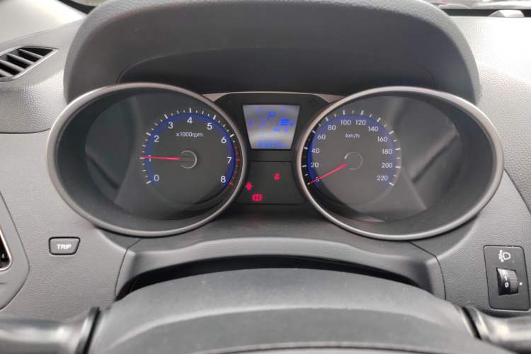 Used Hyundai ix35 2013 2.0L Automatic 2WD Comfort GL China IV Standard Instrument Cluster