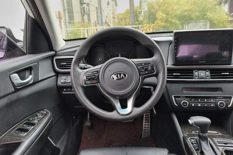 Used Kia K5 2016 2.0L Automatic GLS