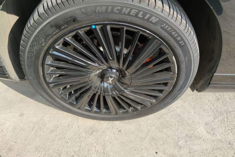 Used XPeng G9 2025 625 Long-Range Max Right Rear Wheel Hub