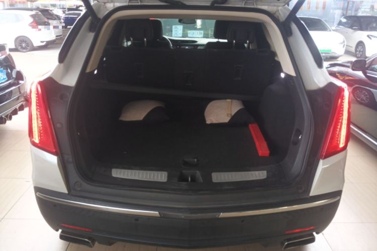 Used Cadillac XT5 2016 28T Four-Wheel Drive Luxury Model Trunk