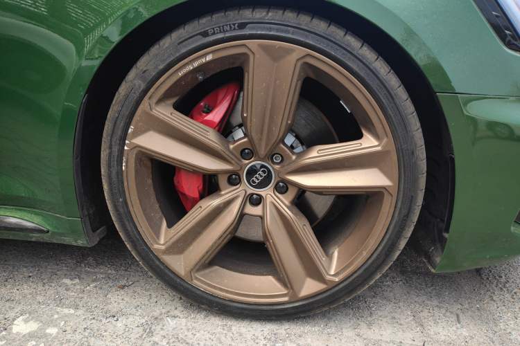 Used Audi RS 4 2019 RS 4 2.9T Avant Right Front Wheel Hub