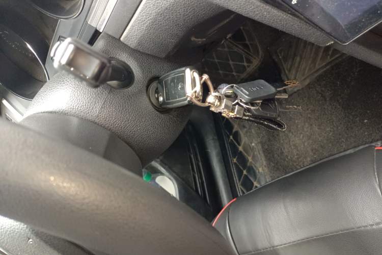 Used Volkswagen Bora 2016 1.6L Automatic Fashion Model
